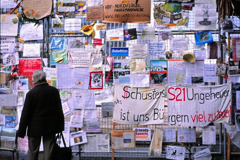 Stuttgart 21 - Wall of Protest